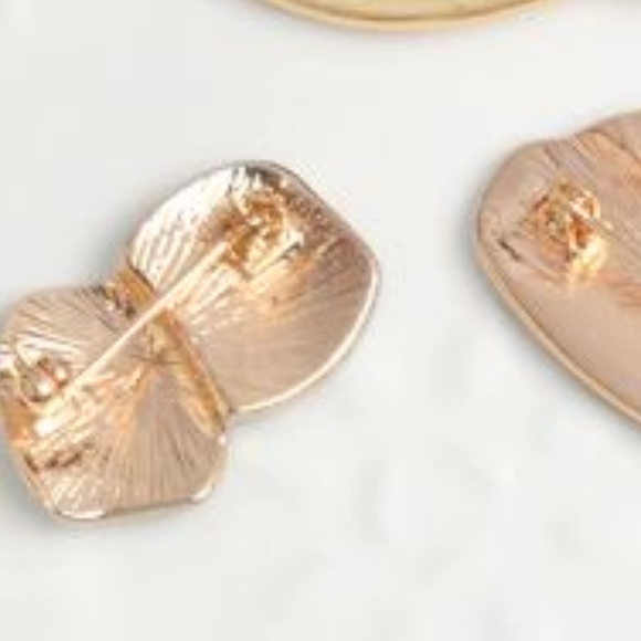 5//$24 Sushi Pin Brooch - Picture 2 of 8